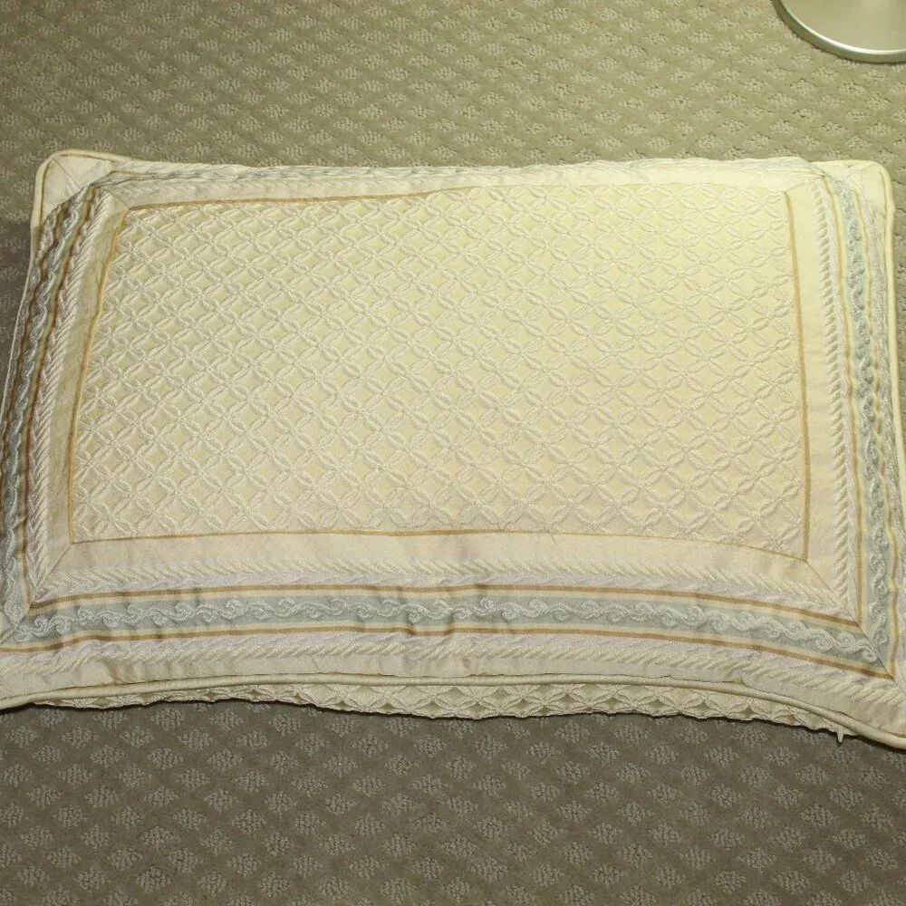 J Queen New York Queen Size Cream Mint Green Jacquard Bedspread & Pillows